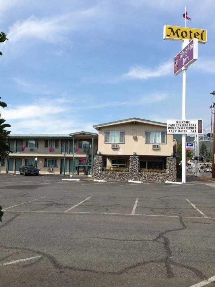 Knights Inn Motel Grants Pass Eksteriør billede